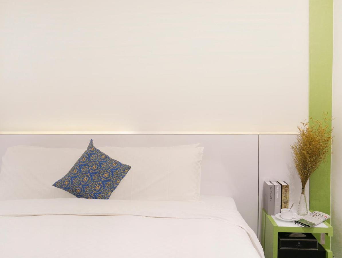 Cityinn Hotel Plus - Taichung Station Branch Экстерьер фото