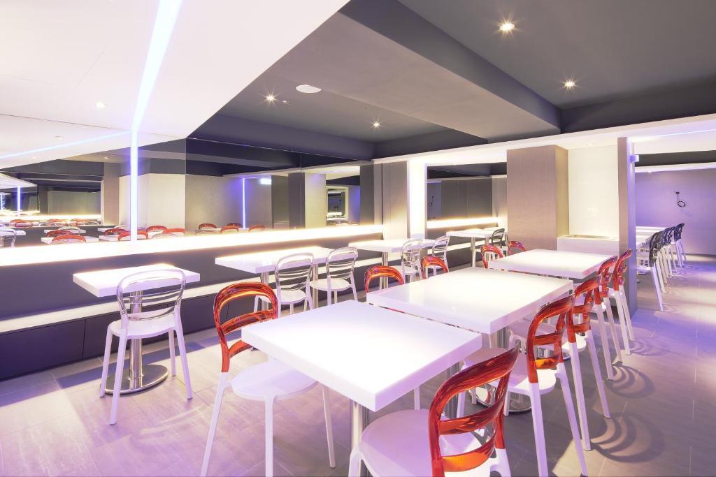 Cityinn Hotel Plus - Taichung Station Branch Экстерьер фото