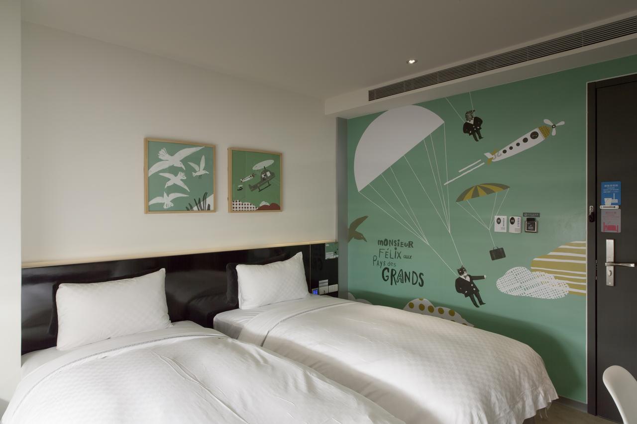 Cityinn Hotel Plus - Taichung Station Branch Экстерьер фото